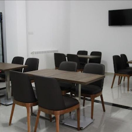 Hotel Borsa Saint-Arnaud Extérieur photo